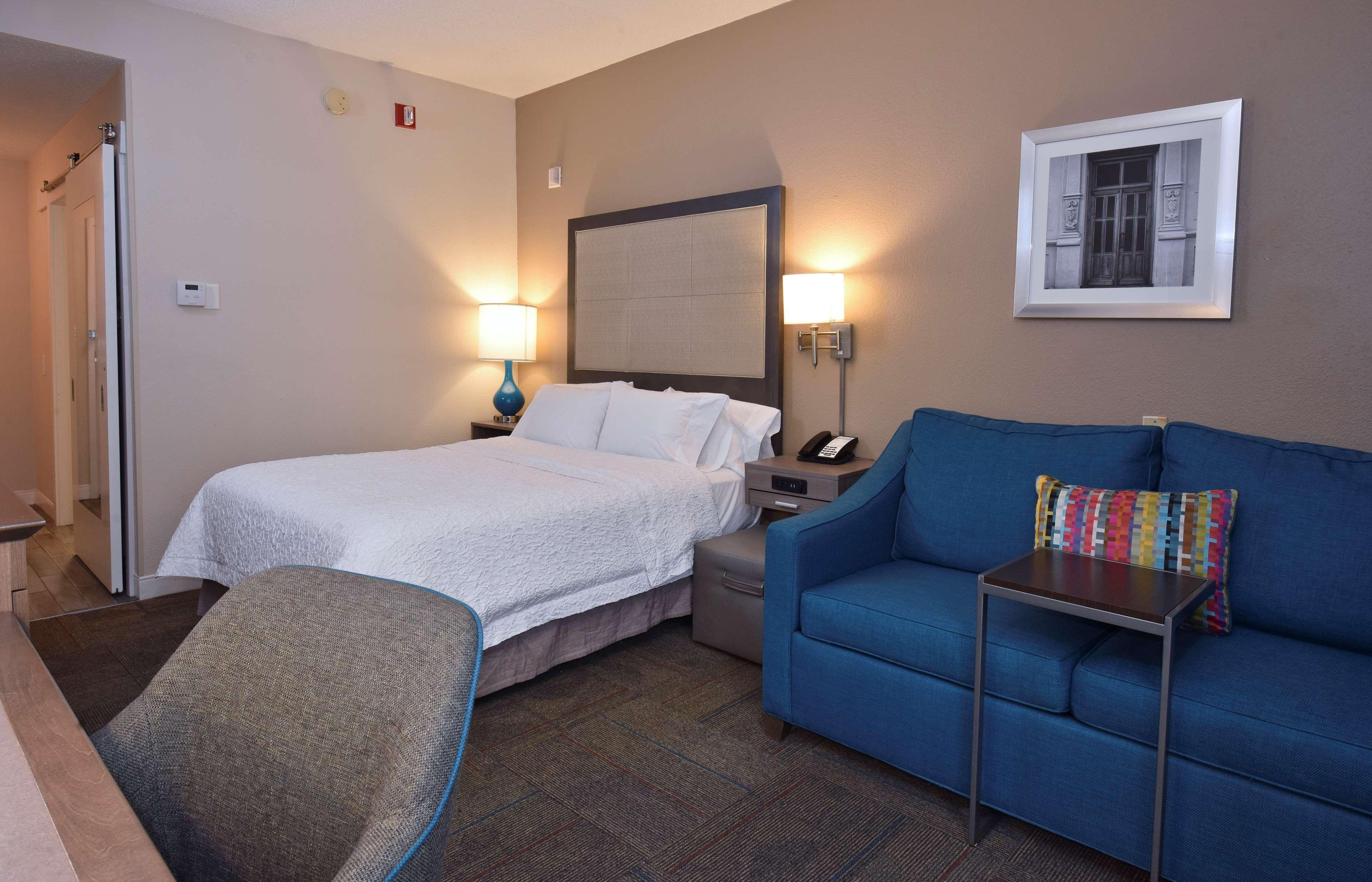 Hampton Inn Madison Exterior photo