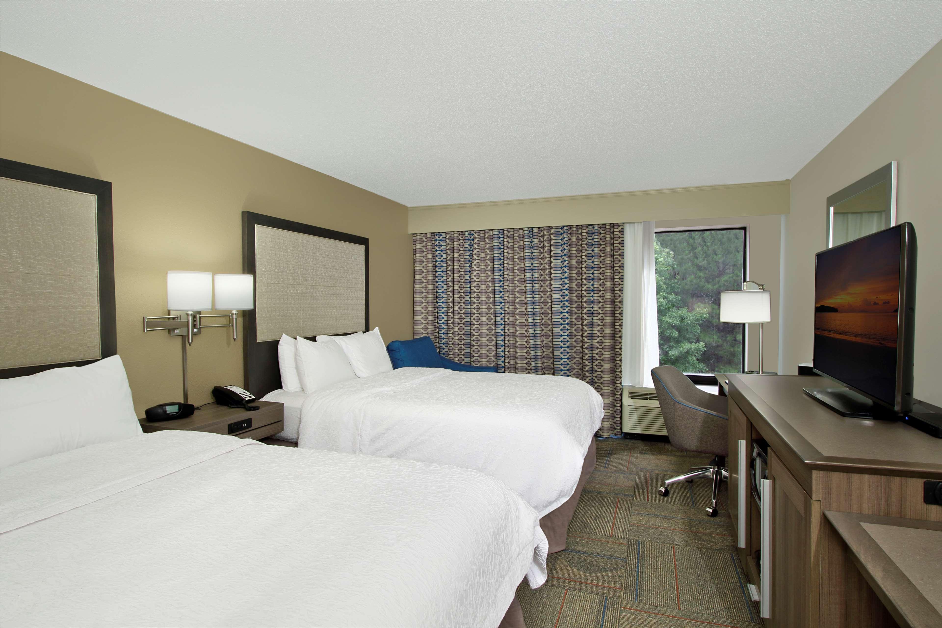 Hampton Inn Madison Exterior photo