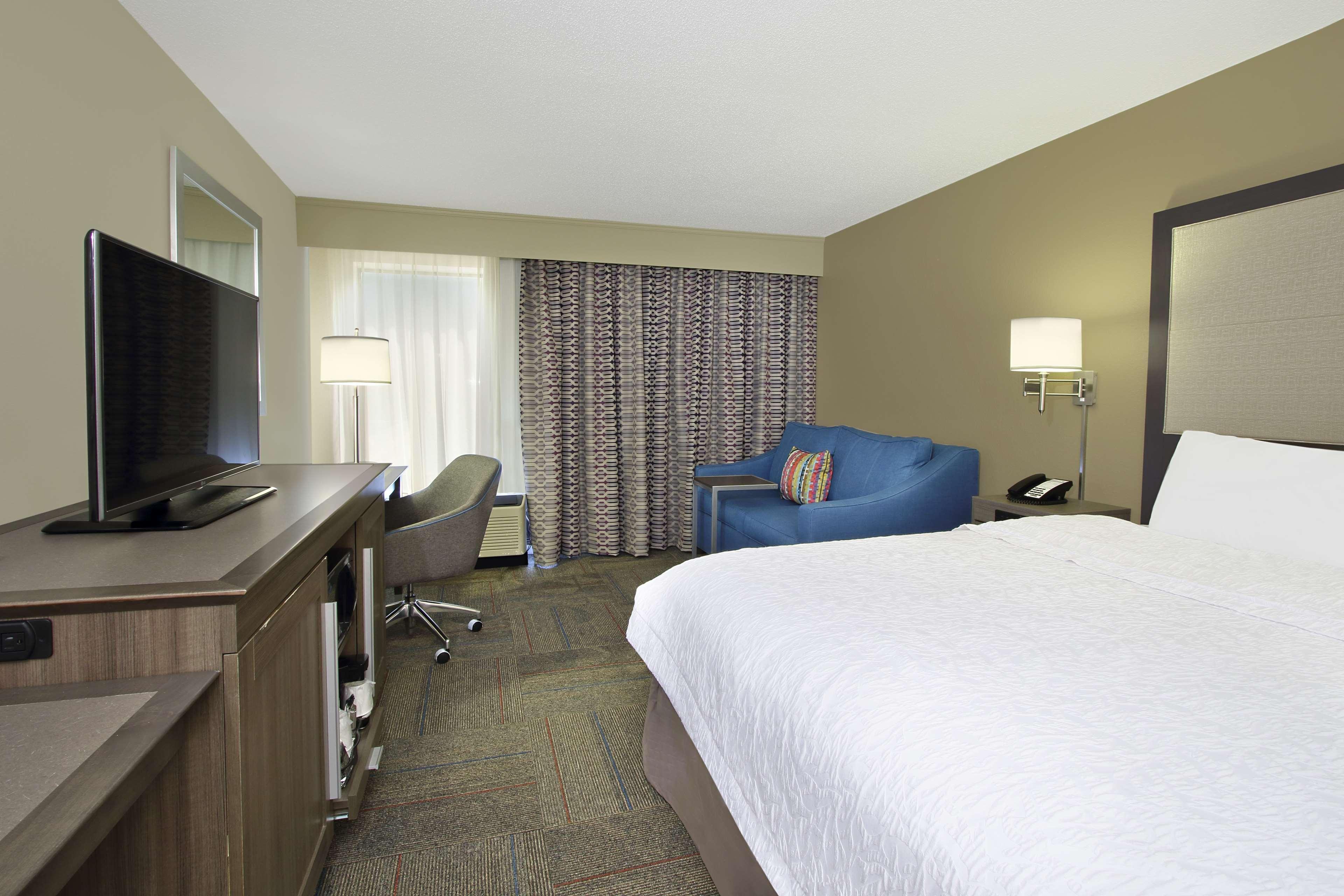 Hampton Inn Madison Exterior photo