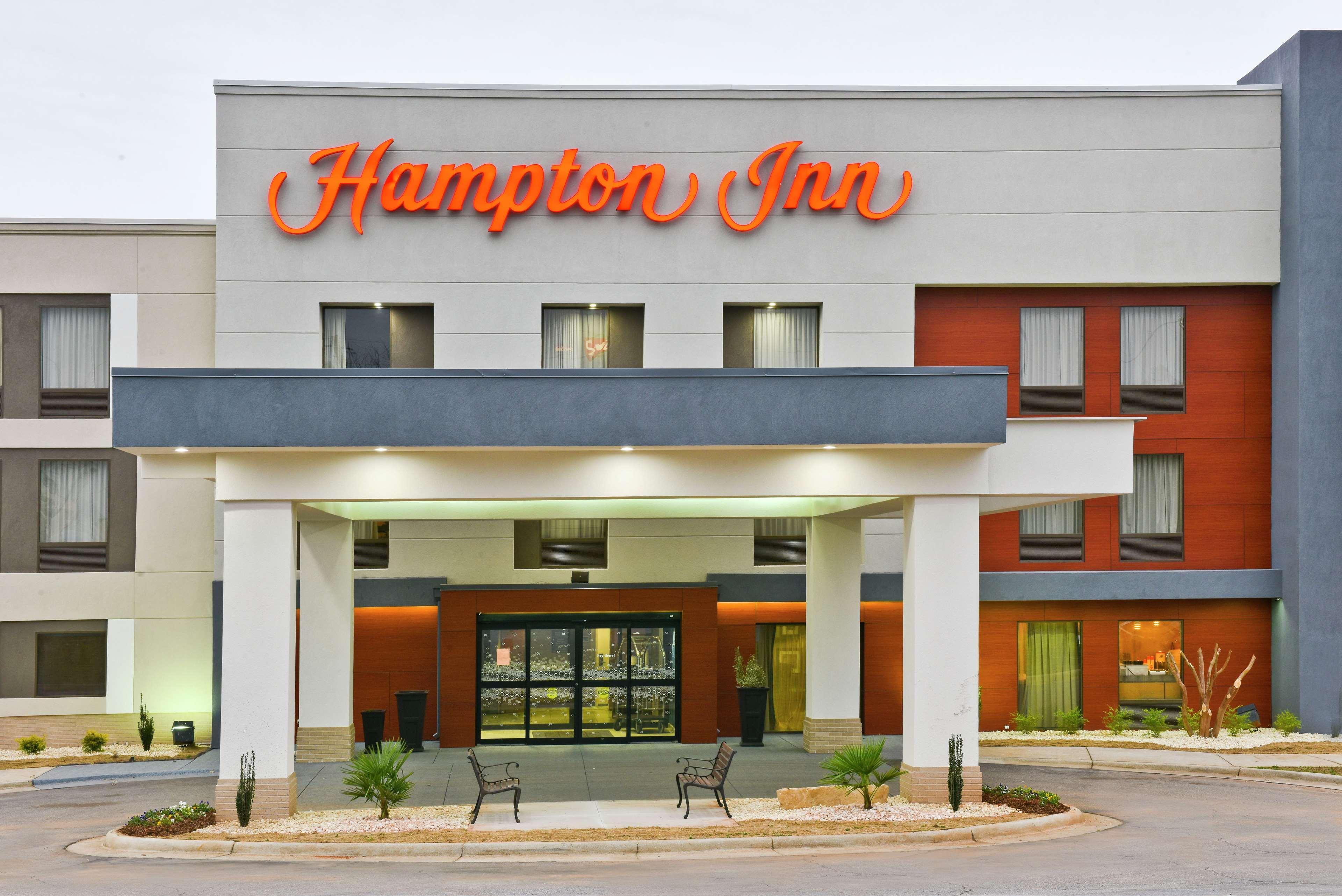 Hampton Inn Madison Exterior photo