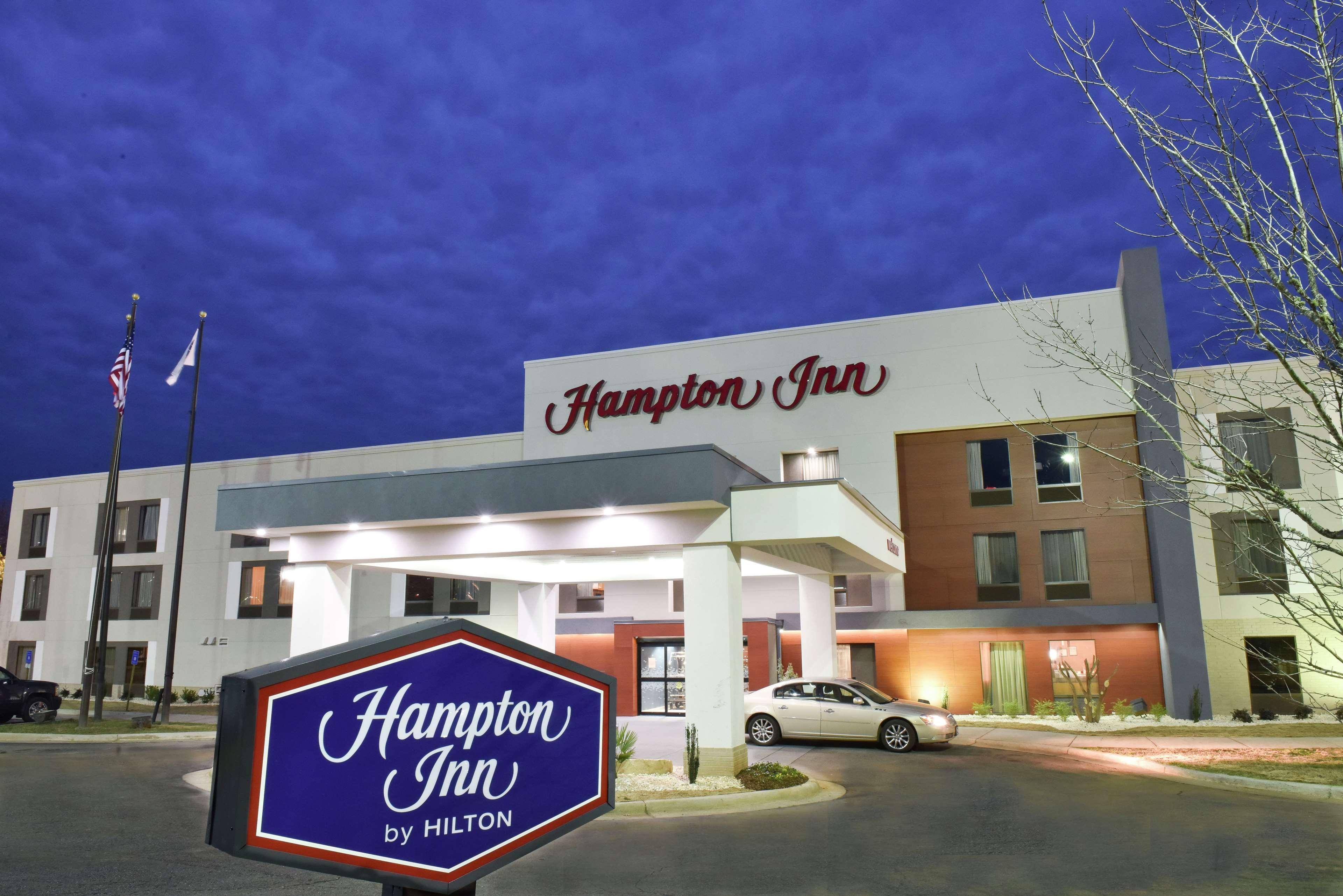 Hampton Inn Madison Exterior photo