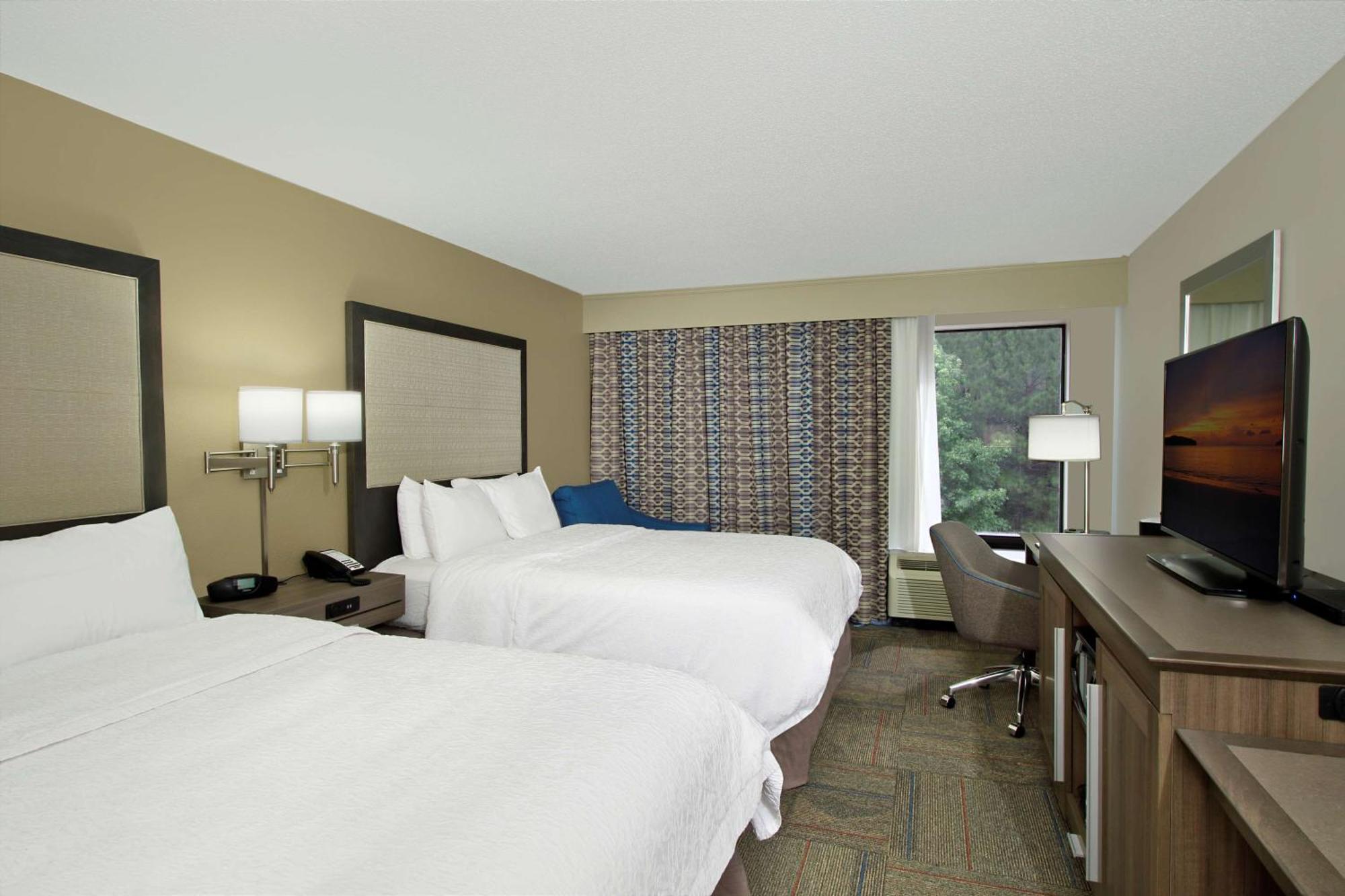 Hampton Inn Madison Exterior photo