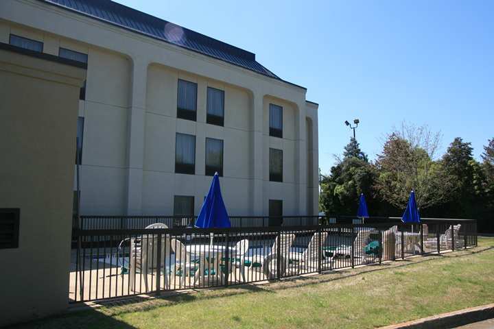 Hampton Inn Madison Facilities photo