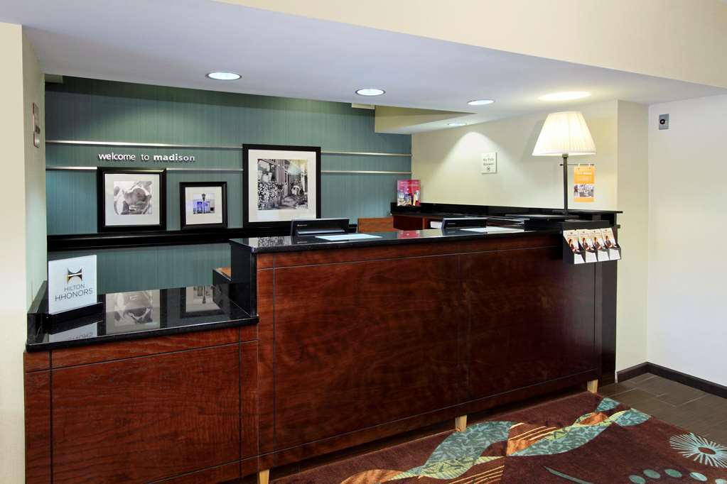 Hampton Inn Madison Interior photo